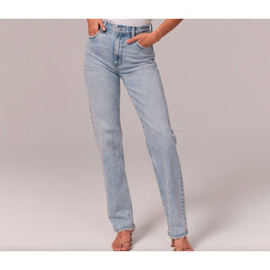 Abercrombie & Fitch Ultra High Rise 90s Straight Jean Size 6|28